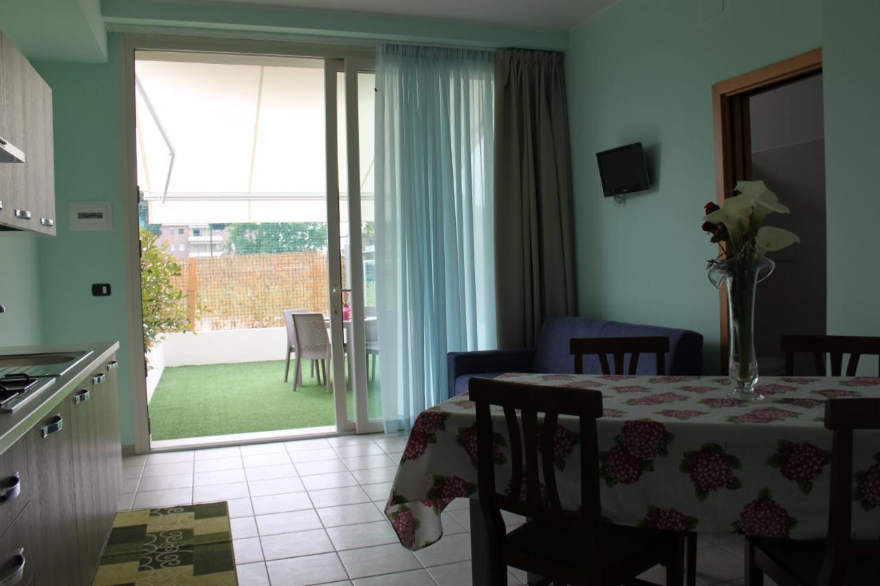 Residence Il Triangolo Roseto Degli Abruzzi Εξωτερικό φωτογραφία