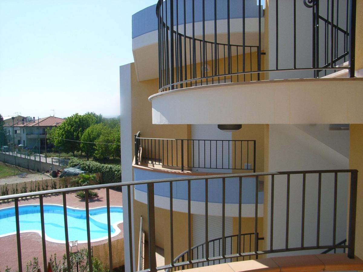 Residence Il Triangolo Roseto Degli Abruzzi Εξωτερικό φωτογραφία